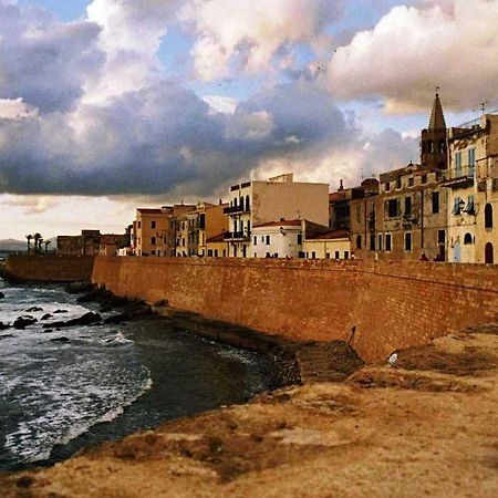 Light blue guest house Alghero Extérieur photo